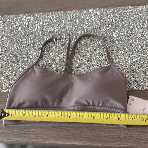 Lululemon Flow Y Bra Long Line Nulu Light Support, B/C CupLunar Rock size 2 - Picture 3 of 6
